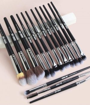 Maange 15 Piece Professional Makeup Brush Set: Complete Your Beauty Arsenal